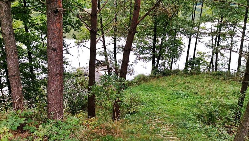 Działka nad jeziorem, Bolesty gm Raczki