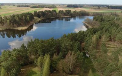 Działka z linią brzegową jeziora Bolesty, gm. Raczki 