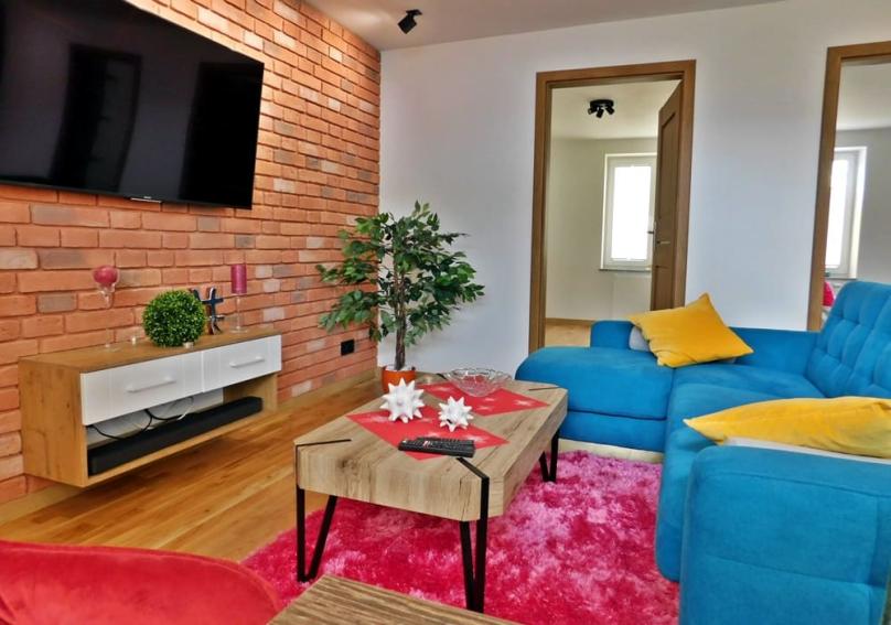 Szeregówka w Centrum Suwałk – 214 m2 | 2 mieszkania + lokal usługowy