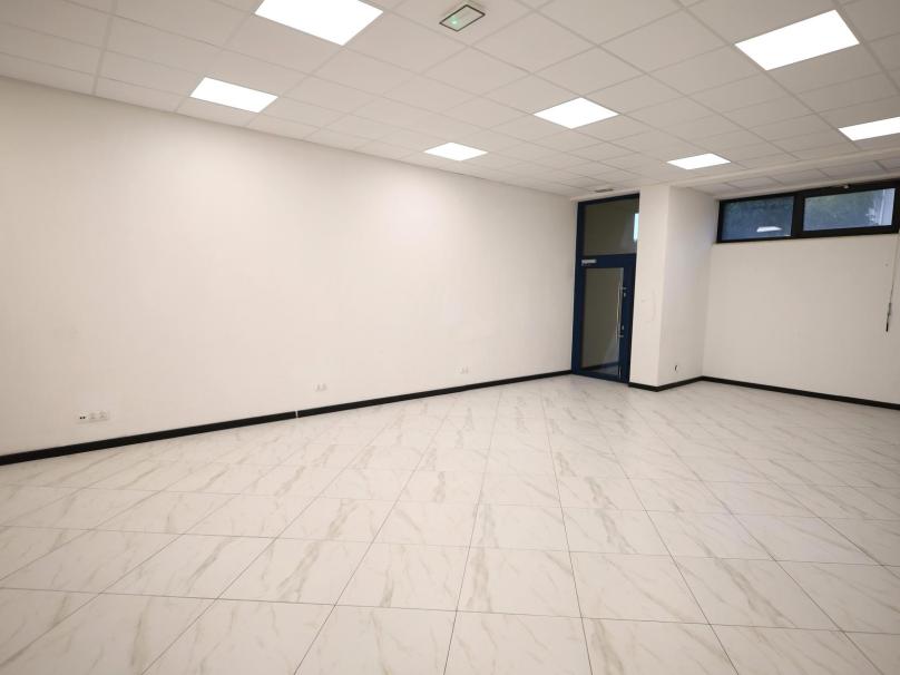 ul. Lutostańskiego, Suwałki - Lokale usługowe, 135 m² x 2